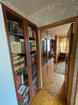 Продам трехкомнатную (3-комн.) квартиру, Красный Казанец ул, 3к5, Москва г