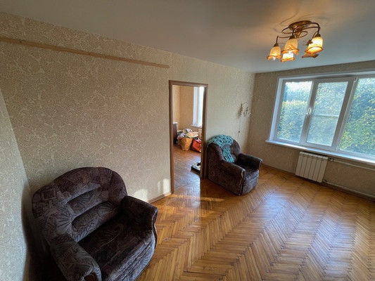 Продам трехкомнатную (3-комн.) квартиру, Красный Казанец ул, 3к5, Москва г