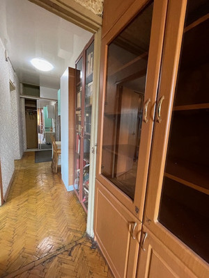 Продам трехкомнатную (3-комн.) квартиру, Красный Казанец ул, 3к5, Москва г