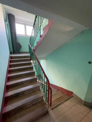 Продам трехкомнатную (3-комн.) квартиру, Красный Казанец ул, 3к5, Москва г