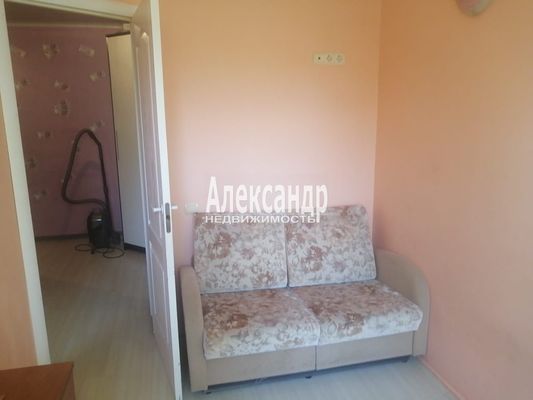 Сдам двухкомнатную (2-комн.) квартиру, Гоголя ул, 12, Стрельна п
