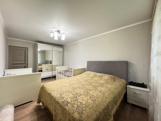 Продам двухкомнатную (2-комн.) квартиру, Калмыкова ул, 243к2, Нальчик г
