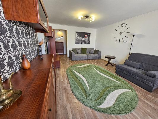 Продам однокомнатную (1-комн.) квартиру, Псковская ул, 13, Великий Новгород г