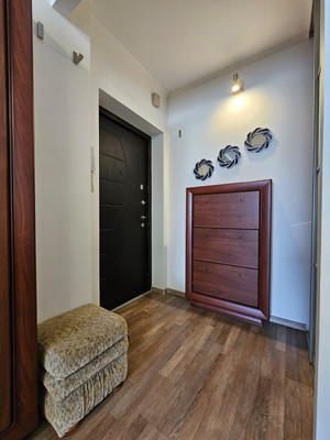 Продам однокомнатную (1-комн.) квартиру, Псковская ул, 13, Великий Новгород г