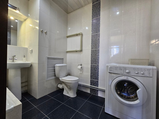 Продам однокомнатную (1-комн.) квартиру, Псковская ул, 13, Великий Новгород г