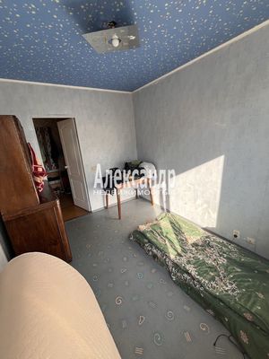 Продам двухкомнатную (2-комн.) квартиру, Рощинская ул, 2, Гатчина г
