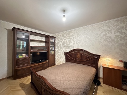 Продам двухкомнатную (2-комн.) квартиру, Профсоюзная ул, 156к1, Москва г