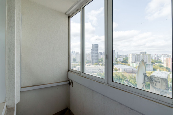 Продам трехкомнатную (3-комн.) квартиру, Дмитровка Б. ул, 1к1, Москва г