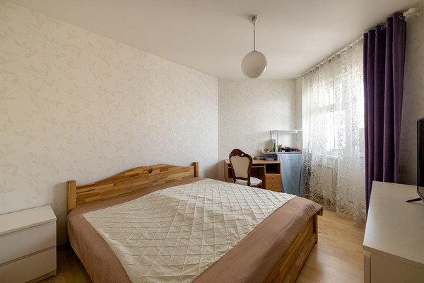 Продам трехкомнатную (3-комн.) квартиру, Дмитровка Б. ул, 1к1, Москва г