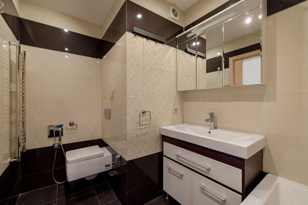 Продам трехкомнатную (3-комн.) квартиру, Дмитровка Б. ул, 1к1, Москва г