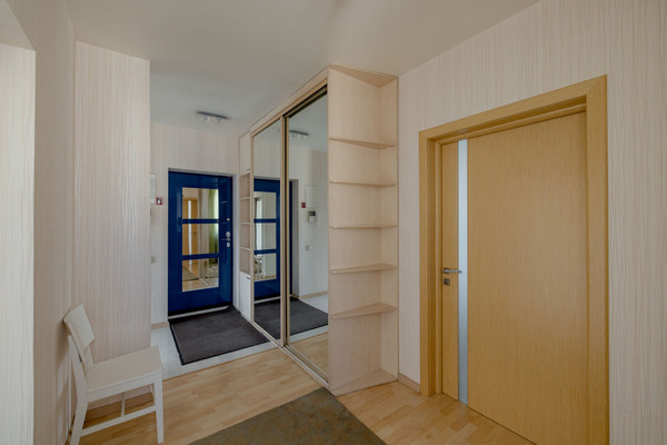 Продам трехкомнатную (3-комн.) квартиру, Дмитровка Б. ул, 1к1, Москва г