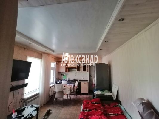 Продам часть дома в поселке город, Торговый пр-кт, 54, Всеволожск г, 10 км от города
