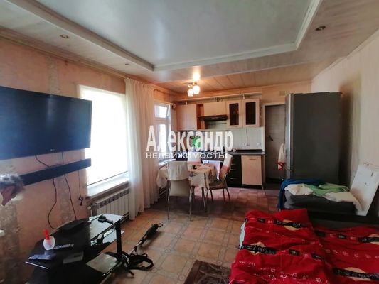 Продам часть дома в поселке город, Торговый пр-кт, 54, Всеволожск г, 10 км от города