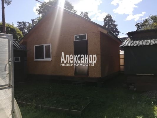Продам часть дома в поселке город, Торговый пр-кт, 54, Всеволожск г, 10 км от города