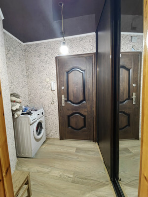Продам трехкомнатную (3-комн.) квартиру, Гоголя ул, 49, Белореченск г