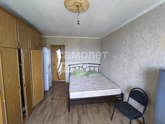 Продам трехкомнатную (3-комн.) квартиру, Стаханова ул, 197, Славянск-на-Кубани г