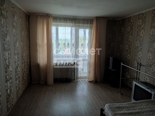 Продам трехкомнатную (3-комн.) квартиру, Стаханова ул, 197, Славянск-на-Кубани г