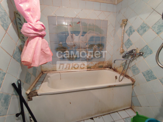Продам трехкомнатную (3-комн.) квартиру, Стаханова ул, 197, Славянск-на-Кубани г