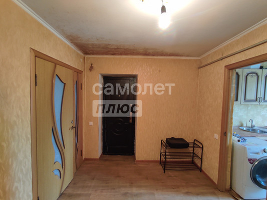 Продам трехкомнатную (3-комн.) квартиру, Стаханова ул, 197, Славянск-на-Кубани г