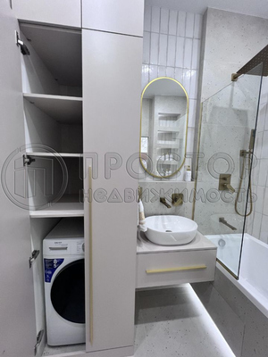 Продам однокомнатную (1-комн.) квартиру, Братьев Весниных б-р, 1, Москва г