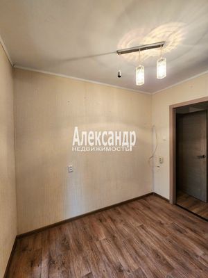 Продам двухкомнатную (2-комн.) квартиру, Волховская наб, 36, Кириши г