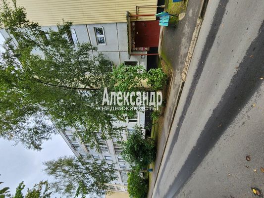 Продам двухкомнатную (2-комн.) квартиру, Волховская наб, 36, Кириши г