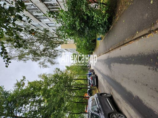 Продам двухкомнатную (2-комн.) квартиру, Волховская наб, 36, Кириши г