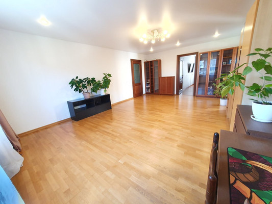 Продам трехкомнатную (3-комн.) квартиру, Будапештская ул, 112Ак2, Санкт-Петербург г