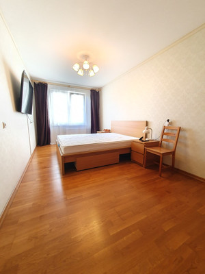 Продам трехкомнатную (3-комн.) квартиру, Будапештская ул, 112Ак2, Санкт-Петербург г