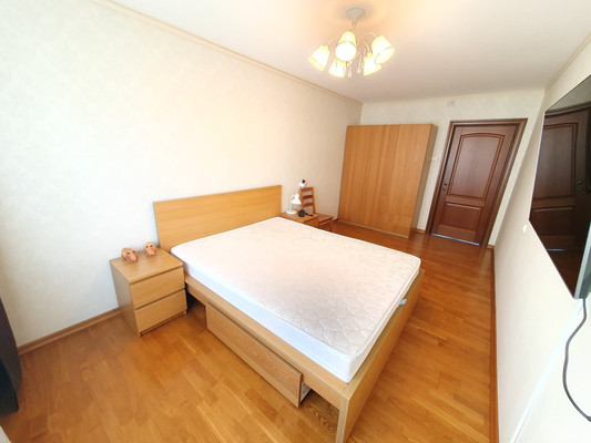 Продам трехкомнатную (3-комн.) квартиру, Будапештская ул, 112Ак2, Санкт-Петербург г