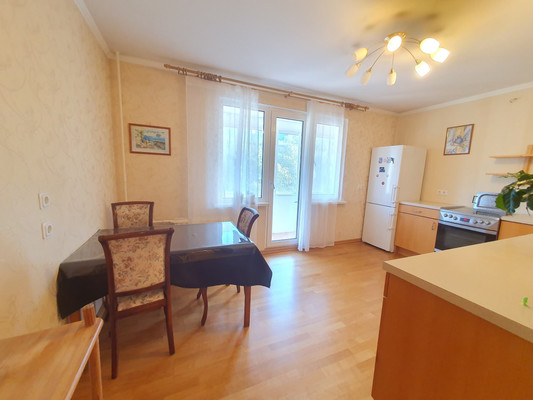 Продам трехкомнатную (3-комн.) квартиру, Будапештская ул, 112Ак2, Санкт-Петербург г