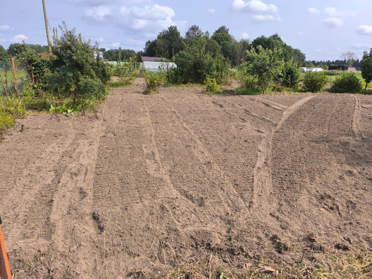 Продам участок 9 соток, ИЖС, Зона огородов тер, Сяськелево д, 0 км от города