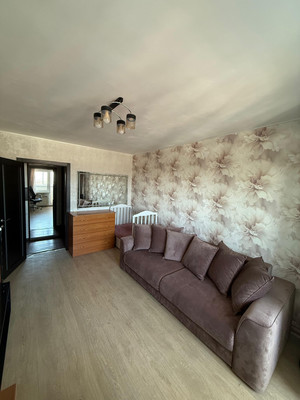 Продам трехкомнатную (3-комн.) квартиру, Баумана ул, 235/4, Иркутск г