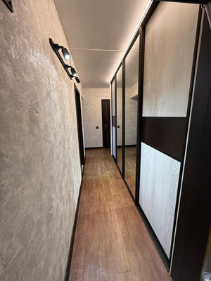 Продам трехкомнатную (3-комн.) квартиру, Баумана ул, 235/4, Иркутск г