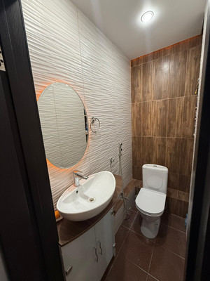 Продам трехкомнатную (3-комн.) квартиру, Баумана ул, 235/4, Иркутск г