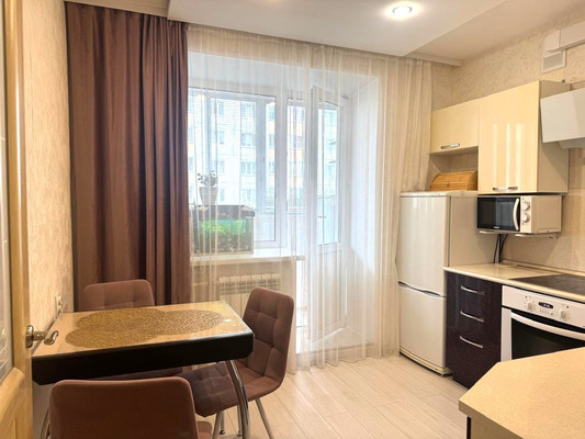 Продам двухкомнатную (2-комн.) квартиру, Федора Тютчева ул, 95Е, Воронеж г