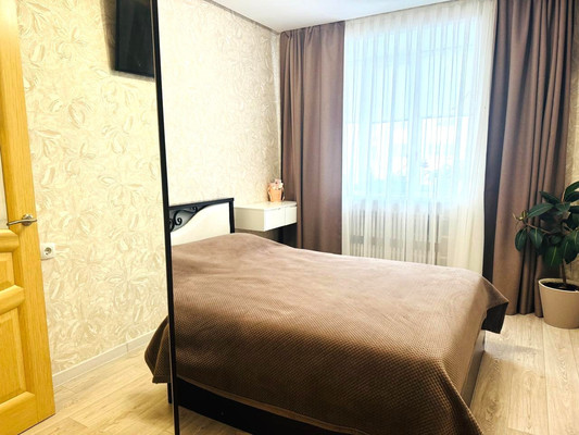 Продам двухкомнатную (2-комн.) квартиру, Федора Тютчева ул, 95Е, Воронеж г