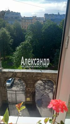 Продам комнату в 3-комн. квартире, Каменноостровский пр-кт, 27, Санкт-Петербург г