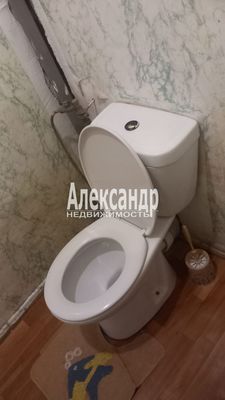 Продам комнату в 3-комн. квартире, Каменноостровский пр-кт, 27, Санкт-Петербург г