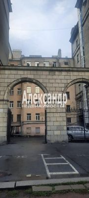 Продам комнату в 3-комн. квартире, Каменноостровский пр-кт, 27, Санкт-Петербург г