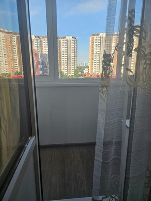 Продам трехкомнатную (3-комн.) квартиру, Ухтомского ул, 2, Малаховка рп