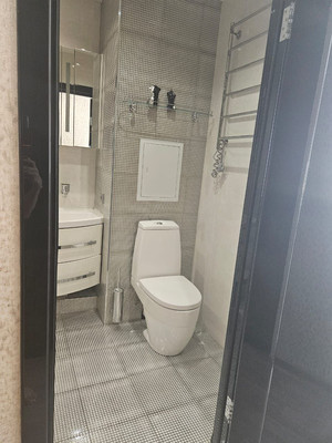 Продам трехкомнатную (3-комн.) квартиру, Ухтомского ул, 2, Малаховка рп