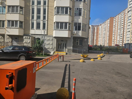 Продам трехкомнатную (3-комн.) квартиру, Ухтомского ул, 2, Малаховка рп