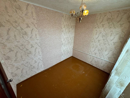 Продам трехкомнатную (3-комн.) квартиру, Октябрьский пр-кт, 3, Амурск г