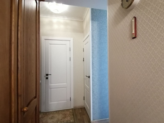 Продам двухкомнатную (2-комн.) квартиру, Шаронова ул, 30, Ишим г