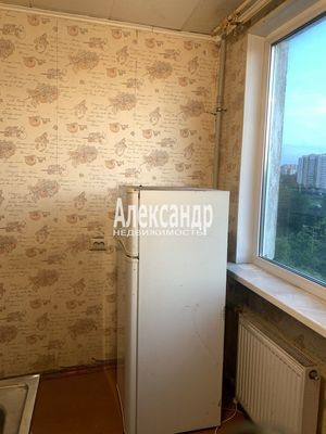 Продам однокомнатную (1-комн.) квартиру, Белградская ул, 32, Санкт-Петербург г
