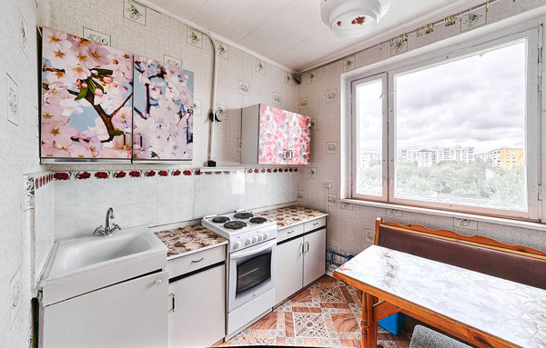 Продам трехкомнатную (3-комн.) квартиру, Тихорецкий б-р, 14к2, Москва г