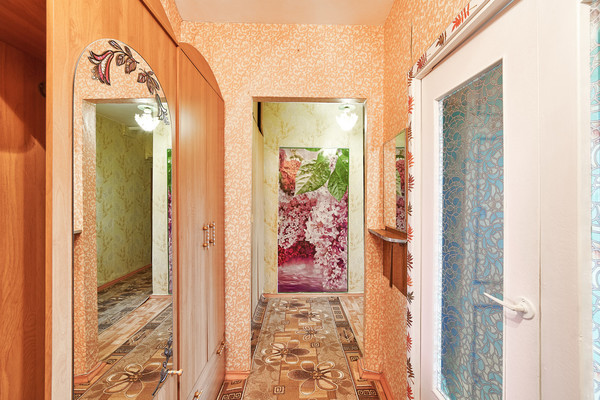 Продам трехкомнатную (3-комн.) квартиру, Тихорецкий б-р, 14к2, Москва г