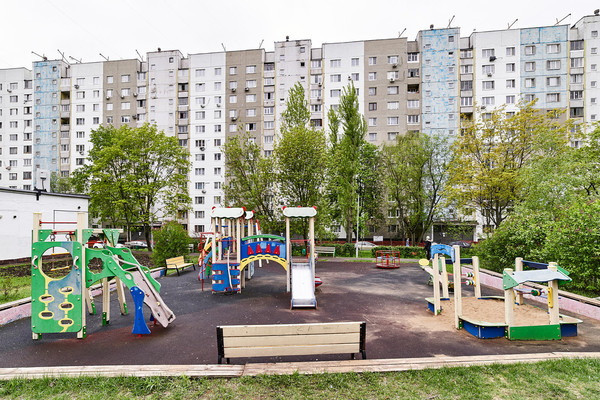 Продам трехкомнатную (3-комн.) квартиру, Тихорецкий б-р, 14к2, Москва г