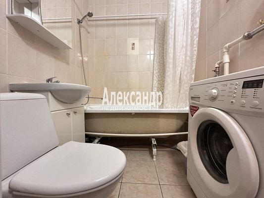 Продам однокомнатную (1-комн.) квартиру, Арсенальная ул, 4, Новое Девяткино д